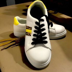 Jellypop Comfort Fit White Tennis Shoes with Yellow and Leopard Print Accents